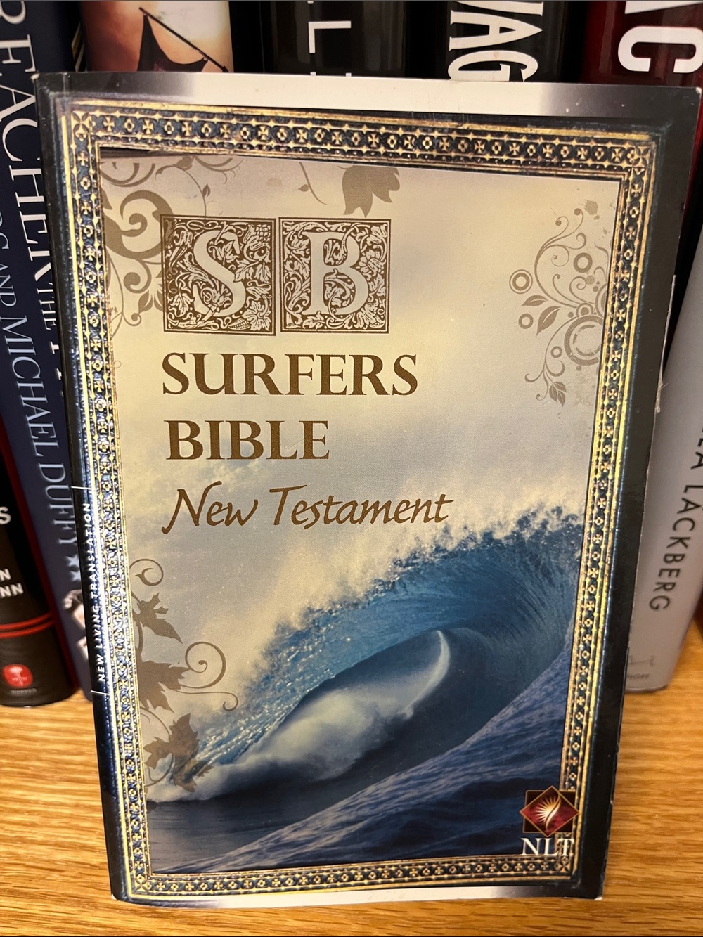 Surfers Bible New Testament NLT New Living Translation w/ DVD